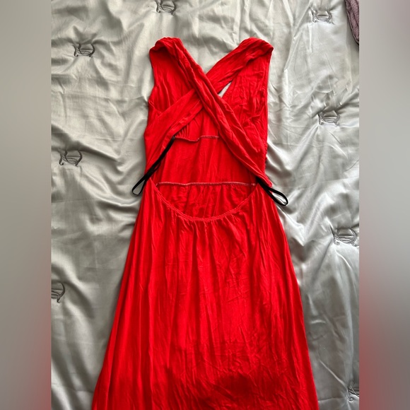 NWOT Bebe red open back dress criss cross S - Picture 2 of 6